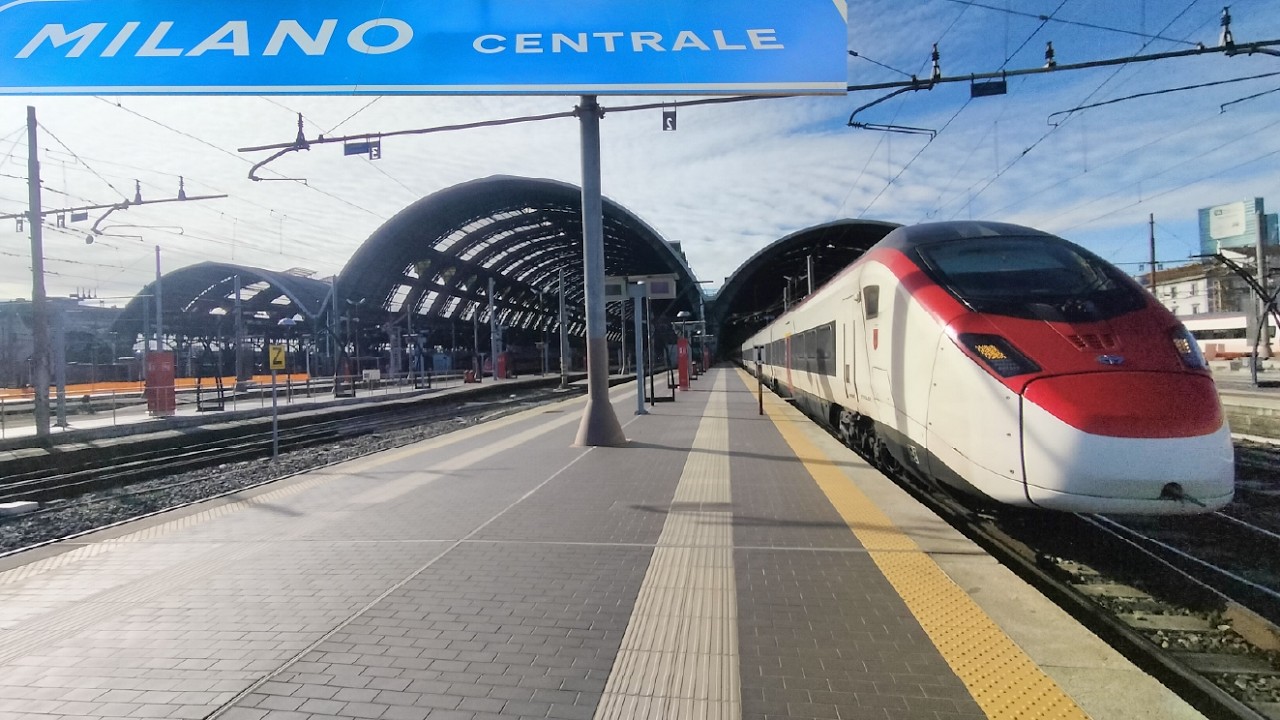 Odwiedziłem włoską stację Milano Centrale 🤩 || I visited the Italian station Milano Centrale 🤩