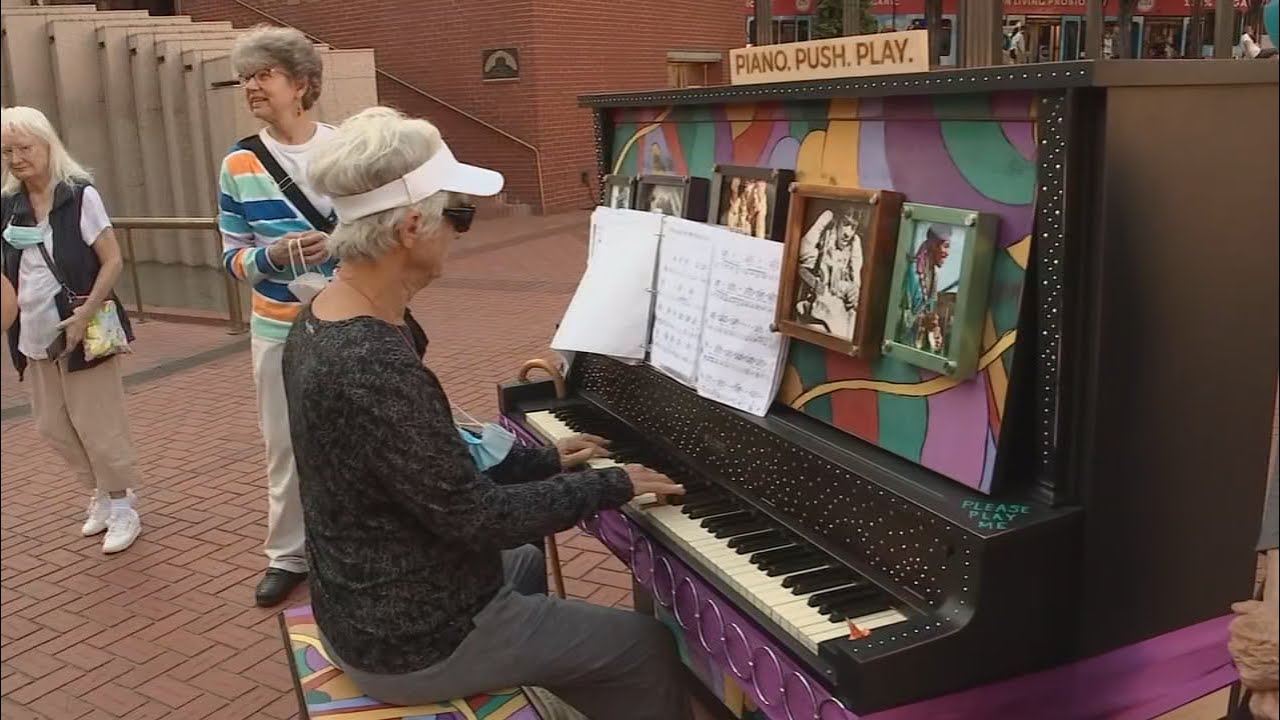 Public pianos placed throughout Portland
