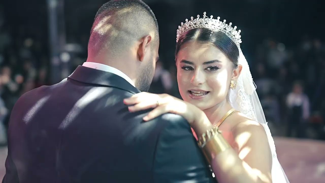 Ayşenaz & Tahsin • İşte O Muhteşem Düğün Sizlerle….
