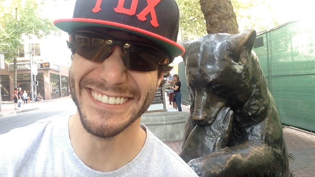 Overly Excited Tourist Is Looking For Love In Portland