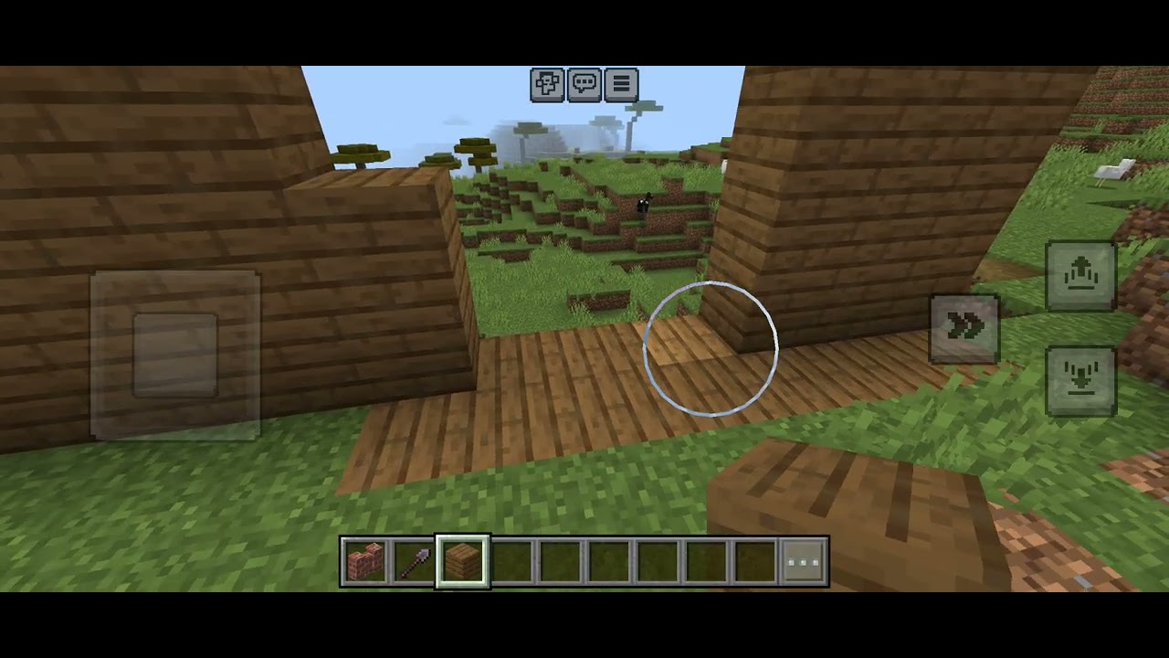 I played Minecraft on my phone for the first time! 😵‍💫