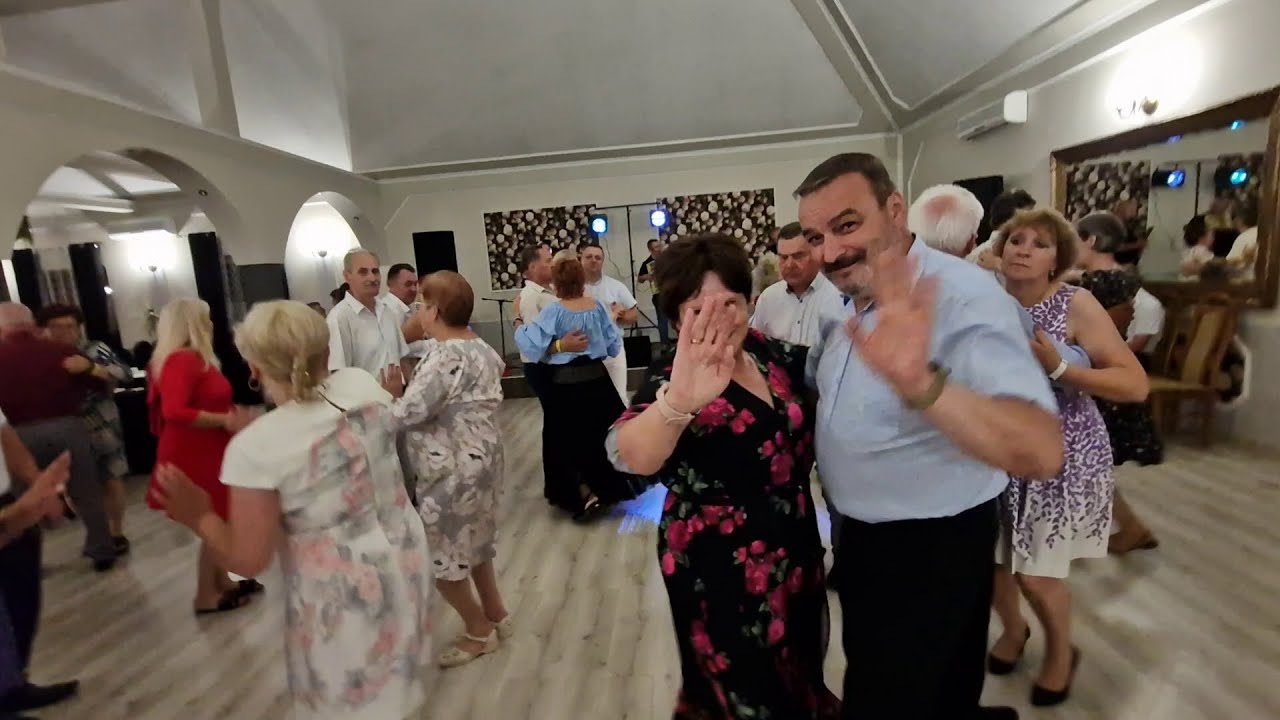 PRZEŻYJMY TO JESZCZE RAZ, Kapela ROLAND zabawiała Gości na Potańcówce 10.06.2023 w Złotym Dworze