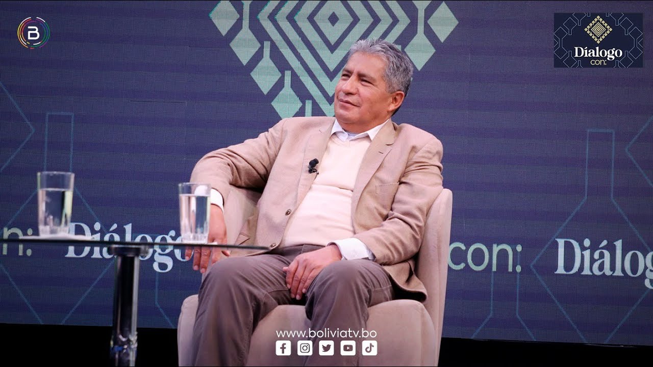 VIDA Y TRAYECTORIA DEL MINISTRO DE DEFENSA 