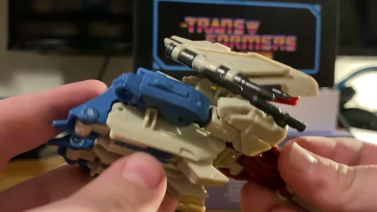 Transformers One Studio Series Starscream
