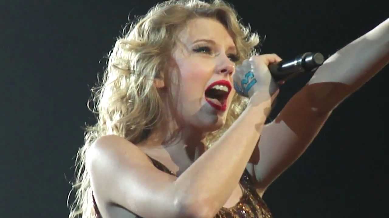Taylor Swift Speak Now Tour - Sparks Fly (In San Diego 10/20/11)