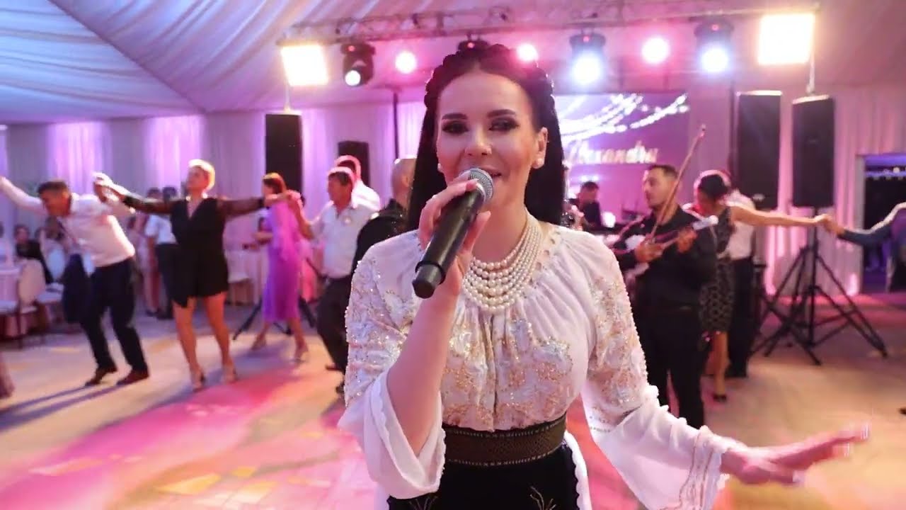 Adriana Soreanu || Colaj Sârbe LIVE || SIA Music Band