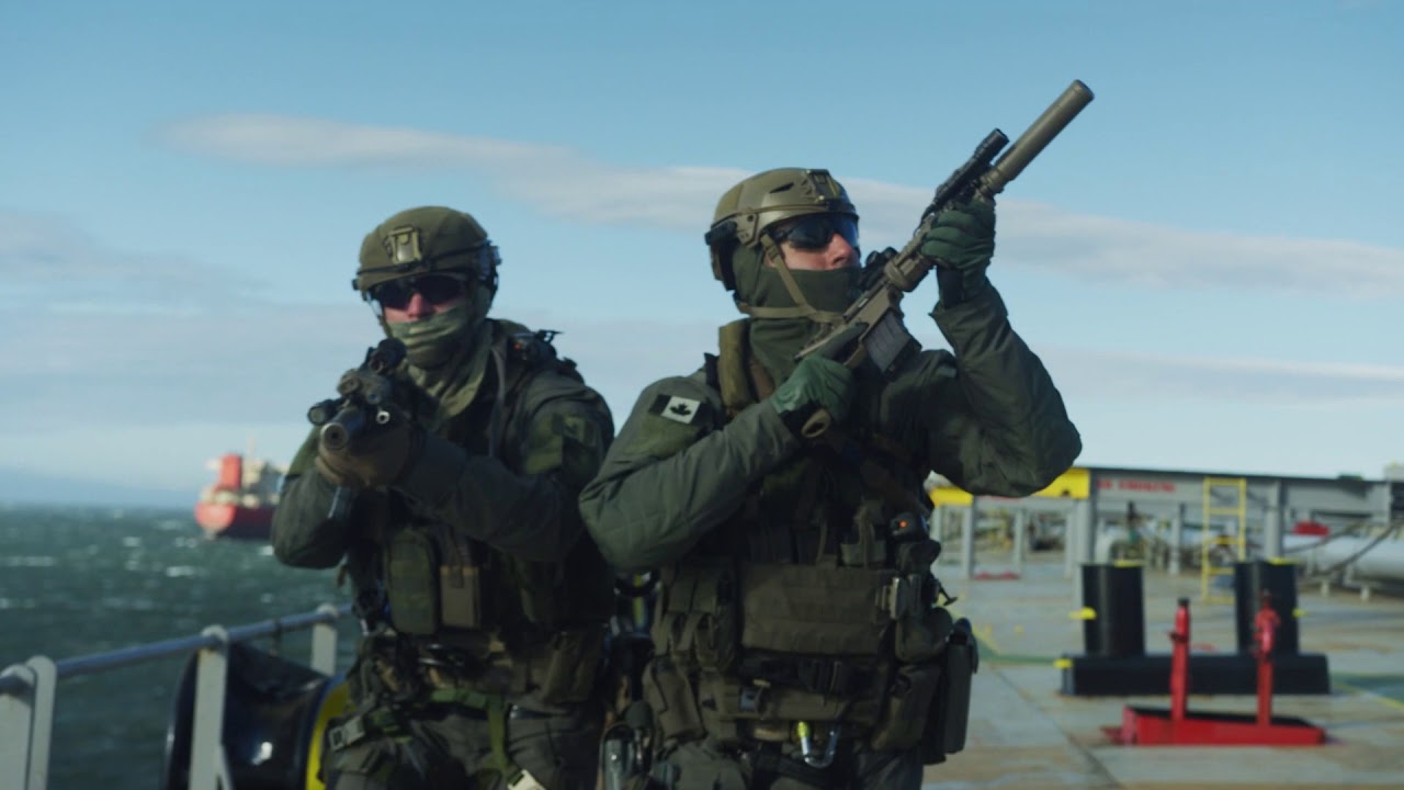 Ratis™ Special Operations Inflatable LPU | Mustang Survival