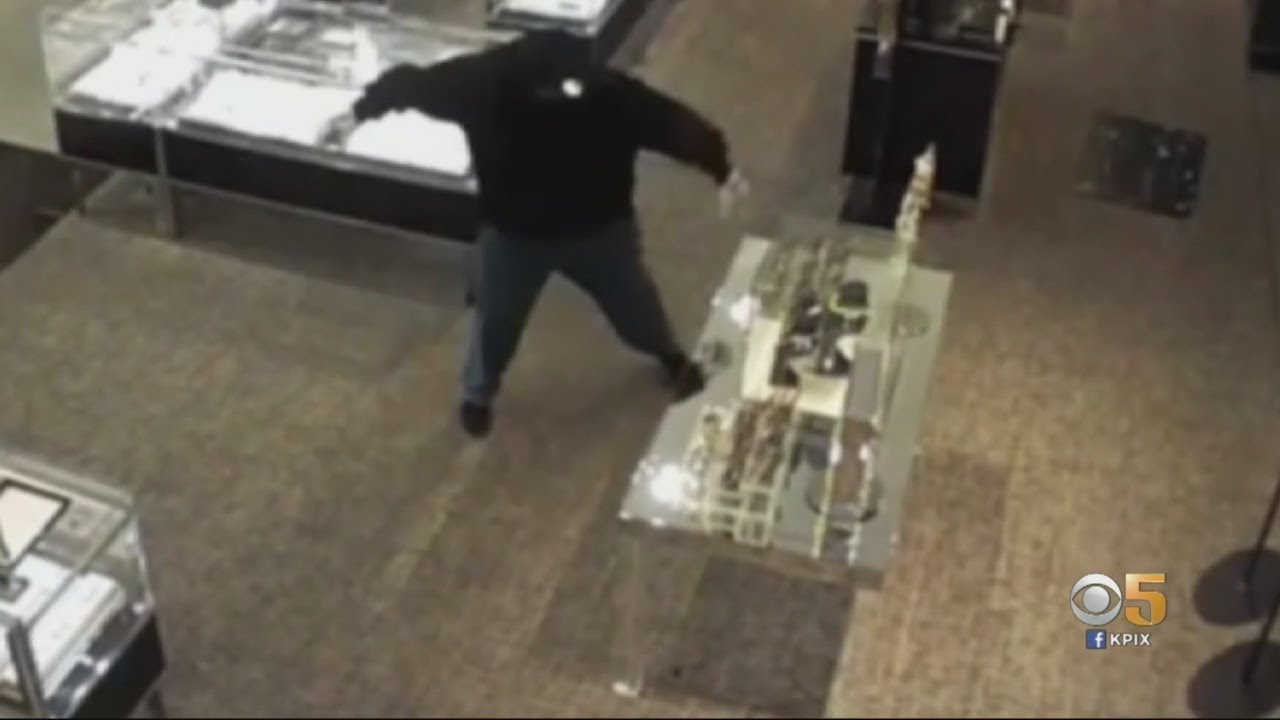 Thieves Steal $83,000 in Jewelry From Palo Alto Bloomingdale's