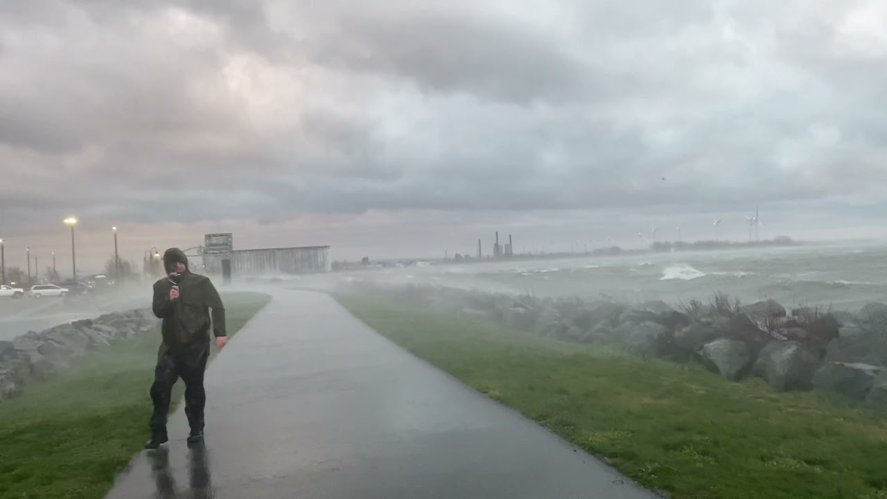 70 MPH WIND GUSTS!!!