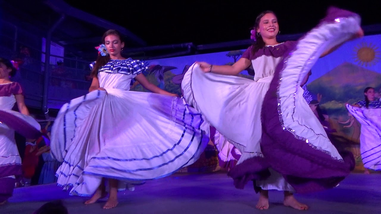 Fiesta Pinolera ♪♫ - Revista Cultural Colegio Bautista el Calvario. Nov. 2017