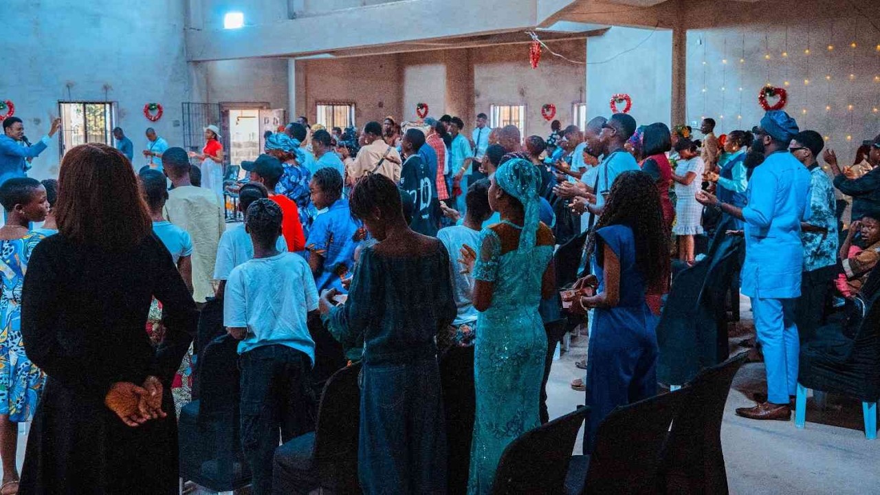 Worship With Apostle Stephen Ogeleka