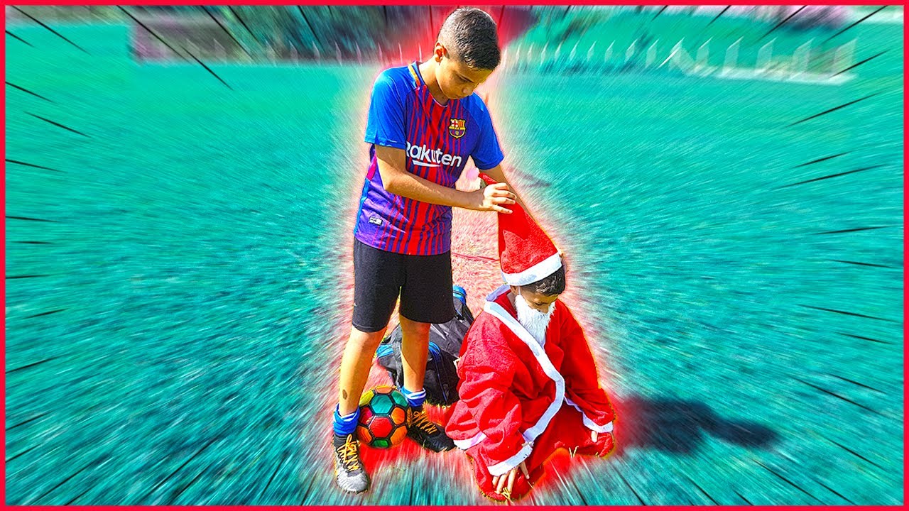 REVELAMOS A IDENTIDADE DO PAPAI NOEL ANÃO * Perdeu no futebol *