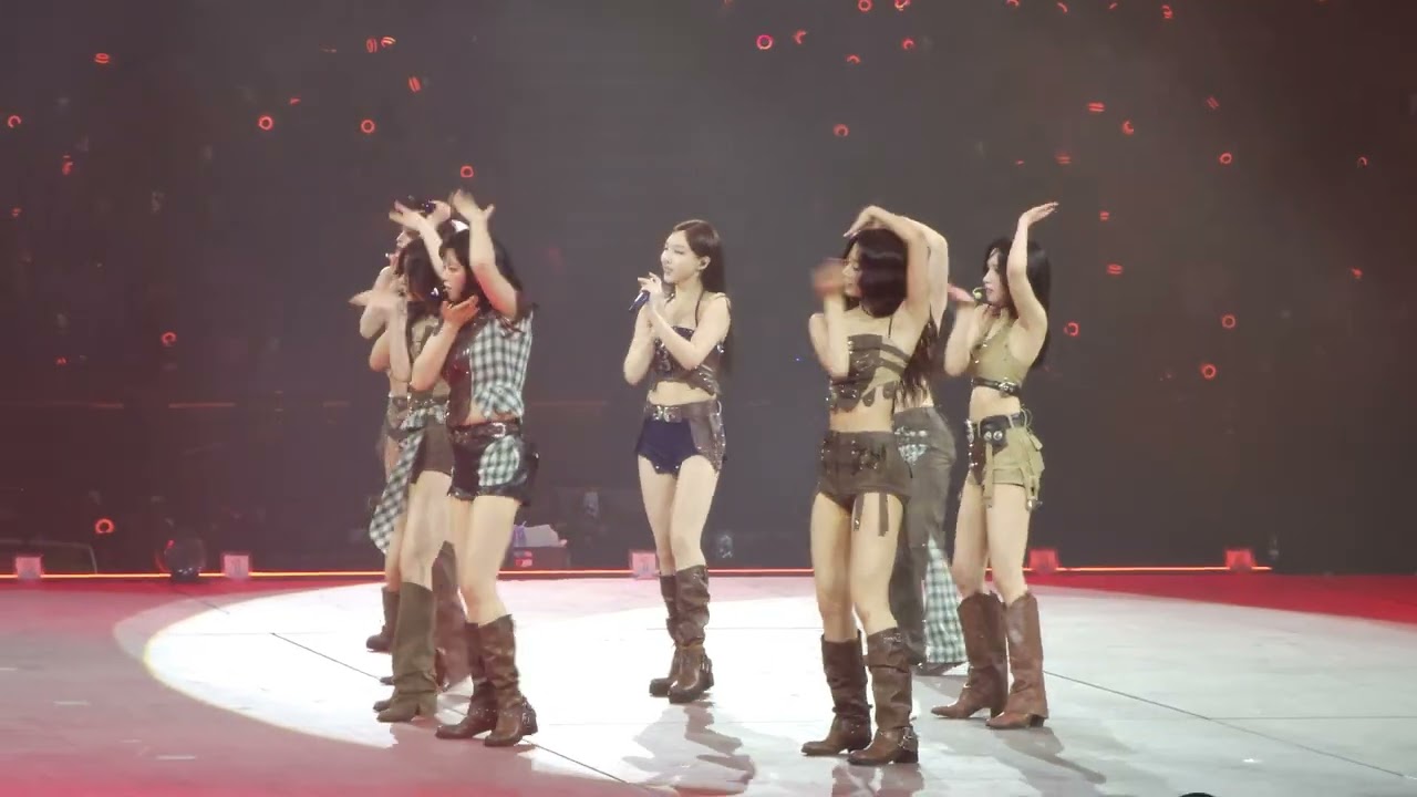 251214 TWICE - HELL IN HEAVEN @ THIS IS FOR WORLD TOUR IN BANGKOK