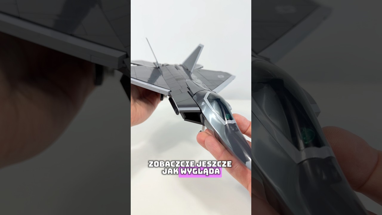 JAK WYGLĄDA F-22 RAPTOR Z KLOCK&Oacute;W?✈️