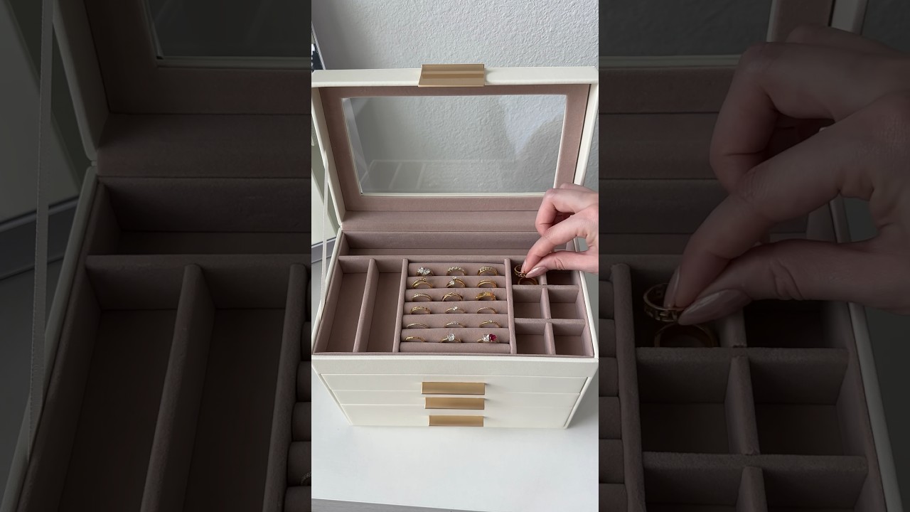 the ONLY jewelry organizer you&rsquo;ll NEED 😍