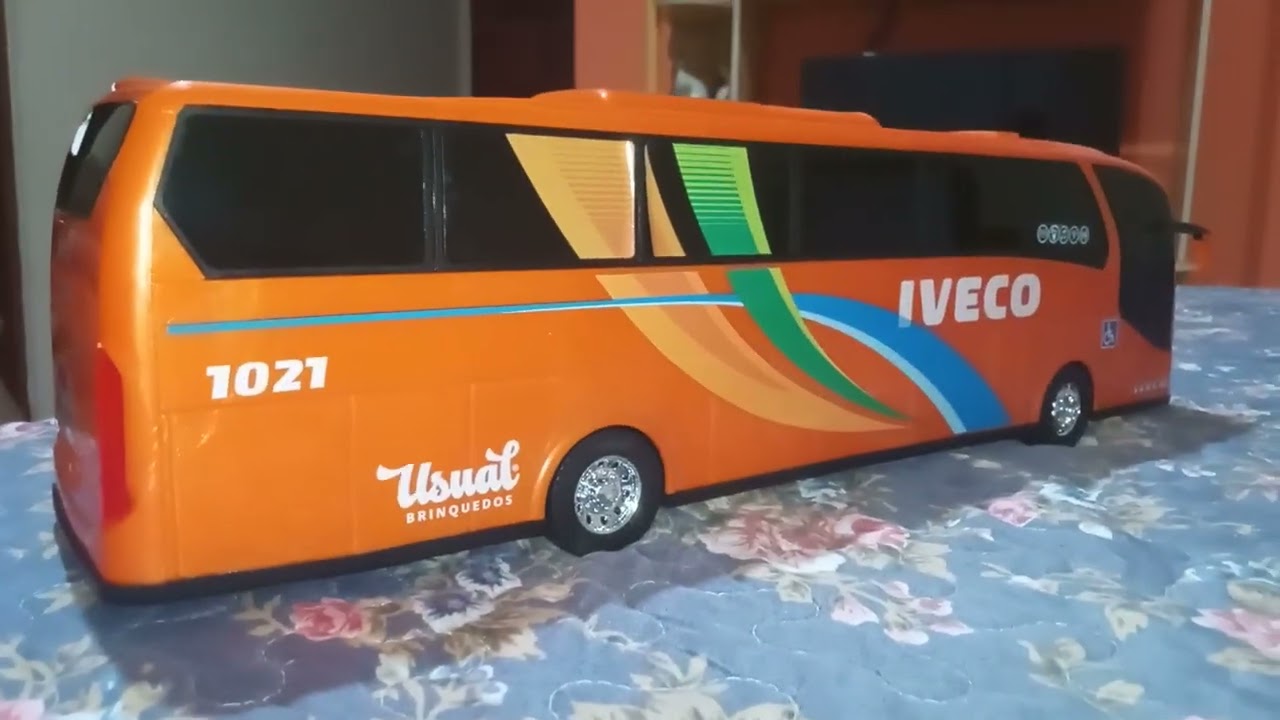 comprei um ônibus neobus n10 da usual brinquedos