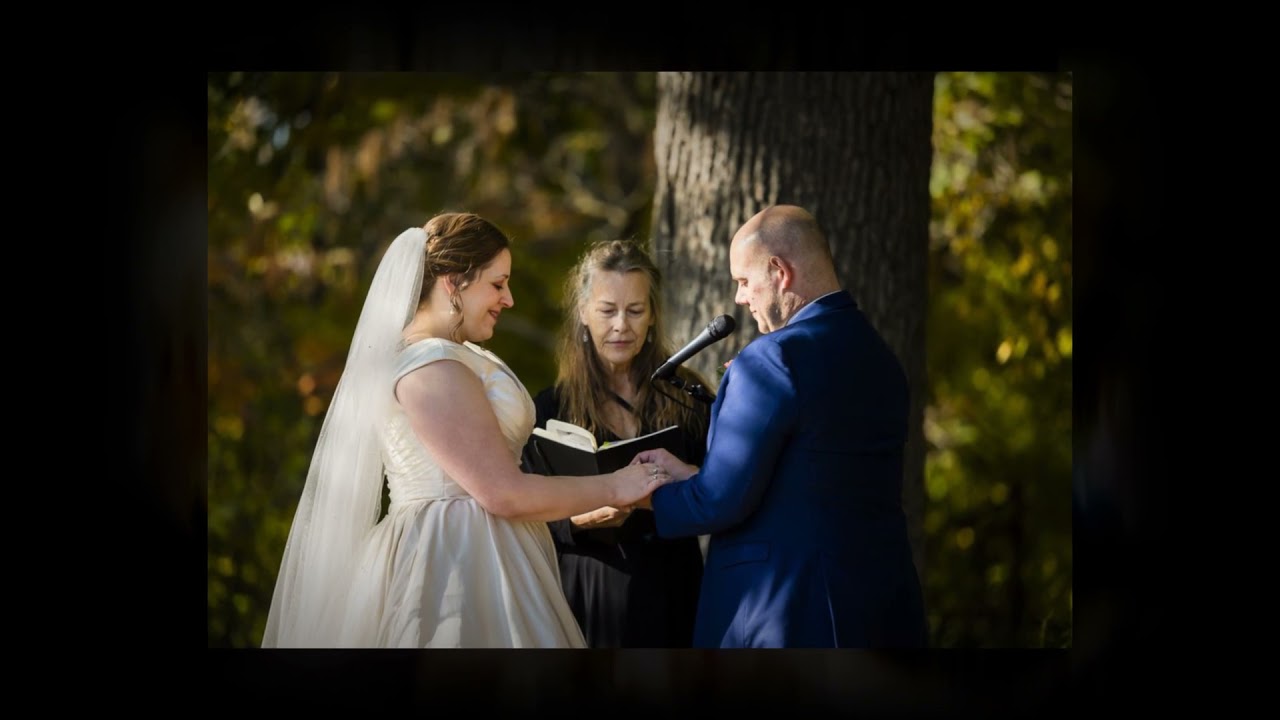 Minnesota Landscape Arboretum Wedding Photos | Marcie + David