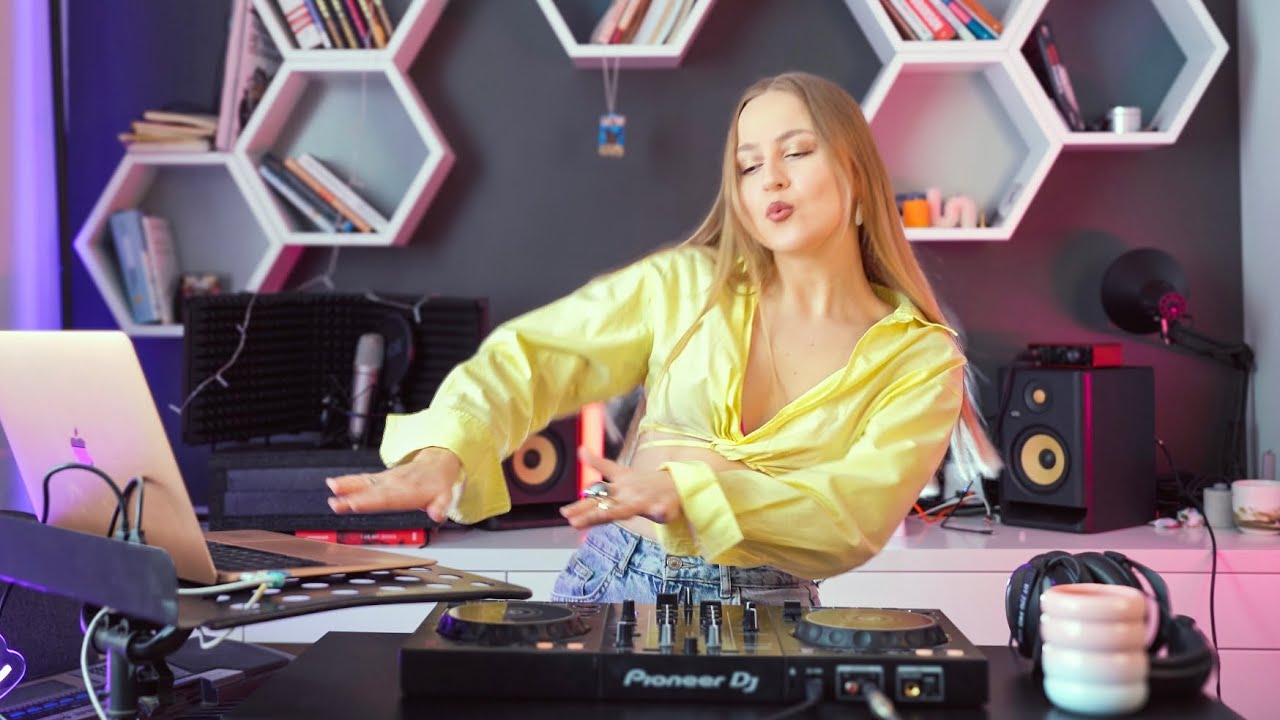 Chill Deep House Mix 2025 | Spring Vibes & Feel-Good Music