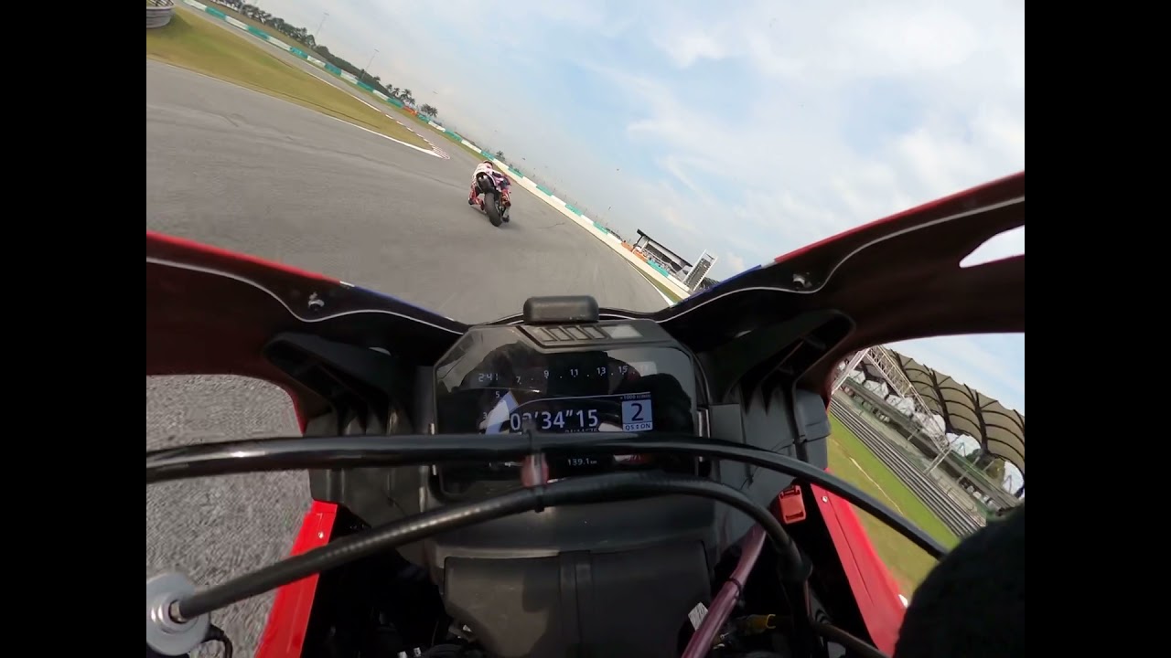 Supersport 600cc on-board Sepang International Circuit (2.11.1)