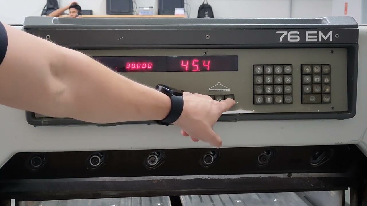 Programação Guilhotina Polar 76 EM