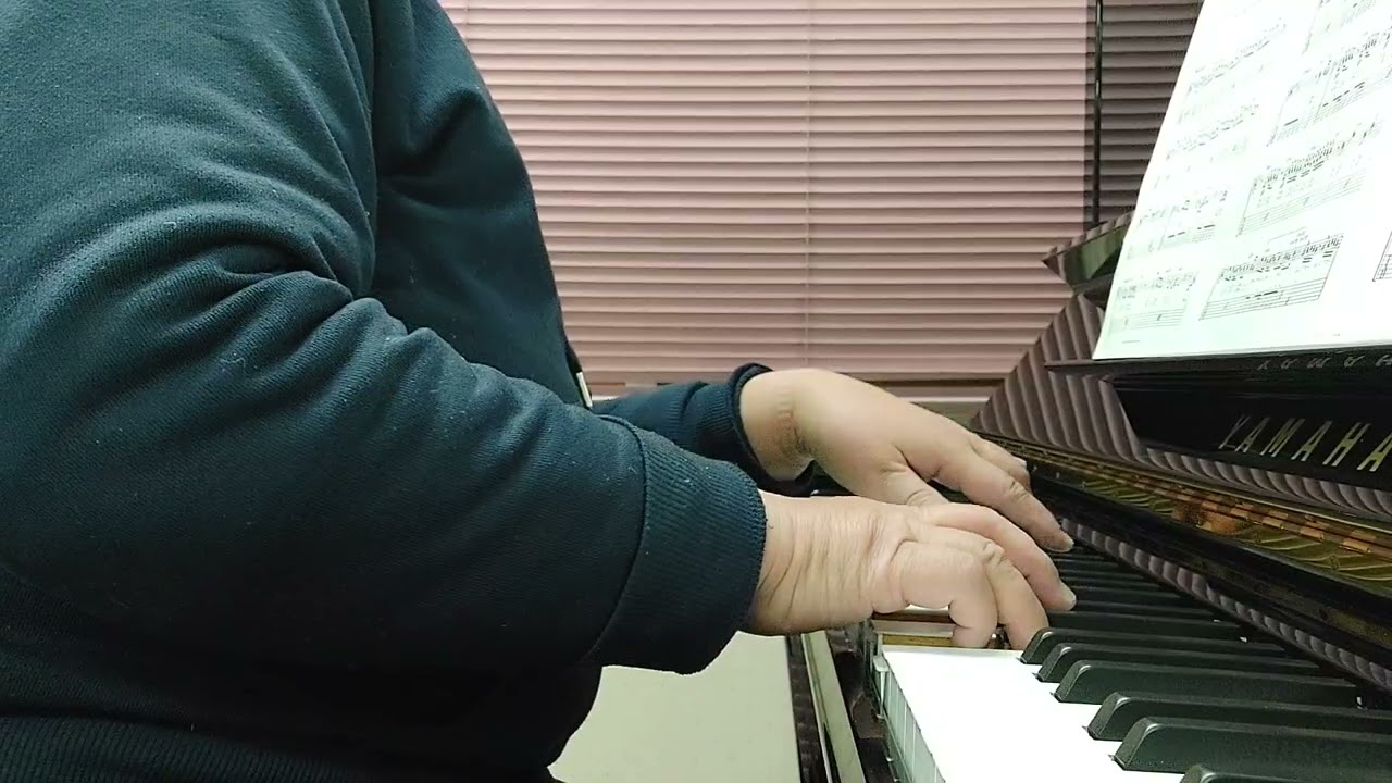 詩音(Sion) Canon645 サーチライト2026