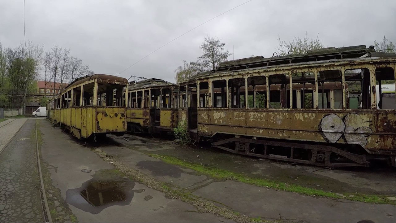 Old abandoned trams Wroclaw Poland April 2017 (urbex lost places verlaten tram kerkhof Polen Polski)