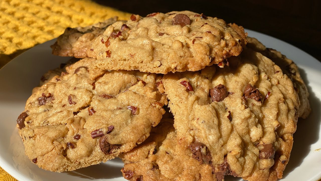 Easy Chocolate Chip Pecan Cookie Recipe!