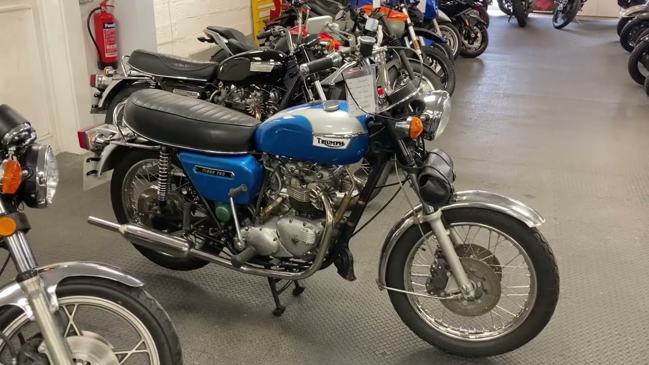 Triumph Tiger 750 TR7