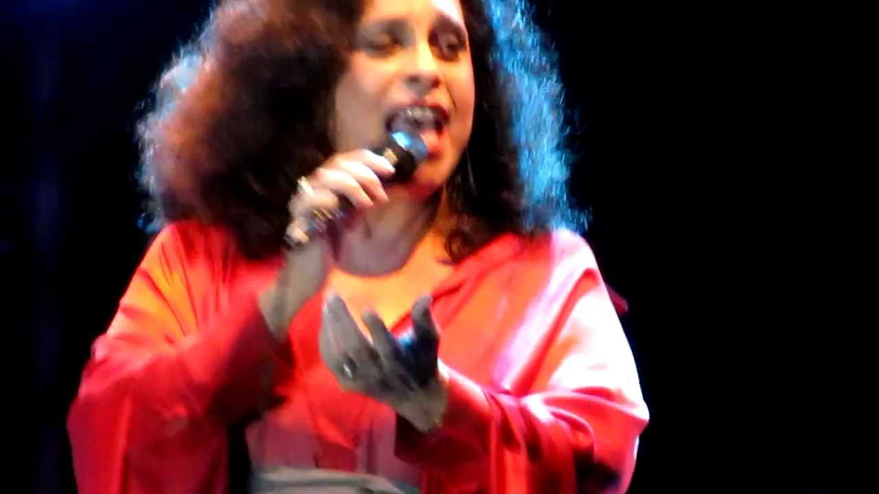 Gal Costa canta Azul