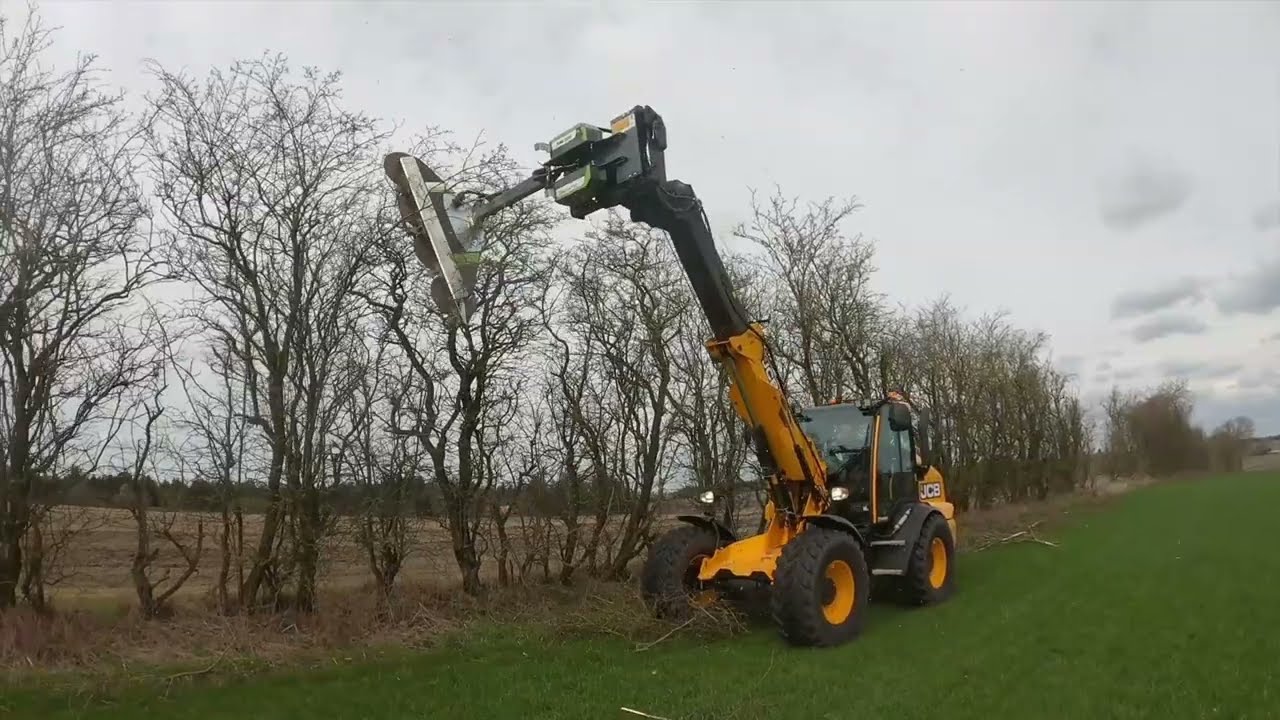 Greentec Puma 3303 aanbouwframe / Greentec ch&acirc;ssis d'attelage Puma 3303