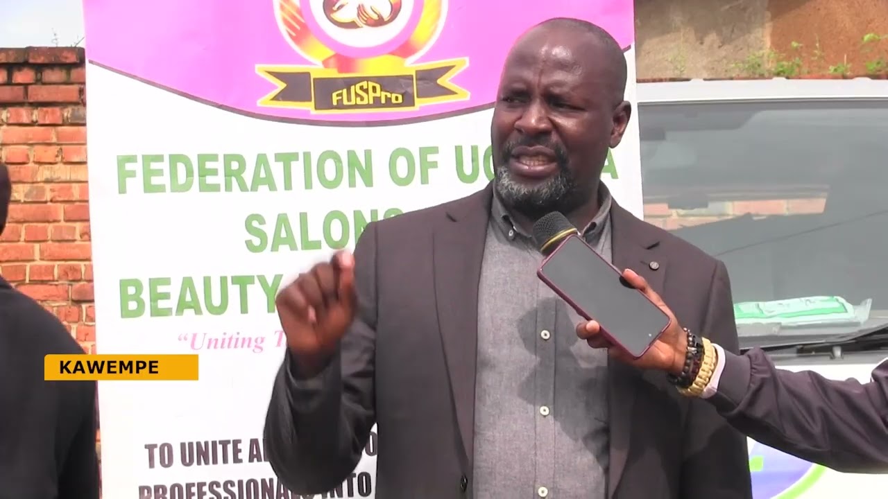 Members of the Federation of Salon and Beauty Professionals awarded with Saloon equipment