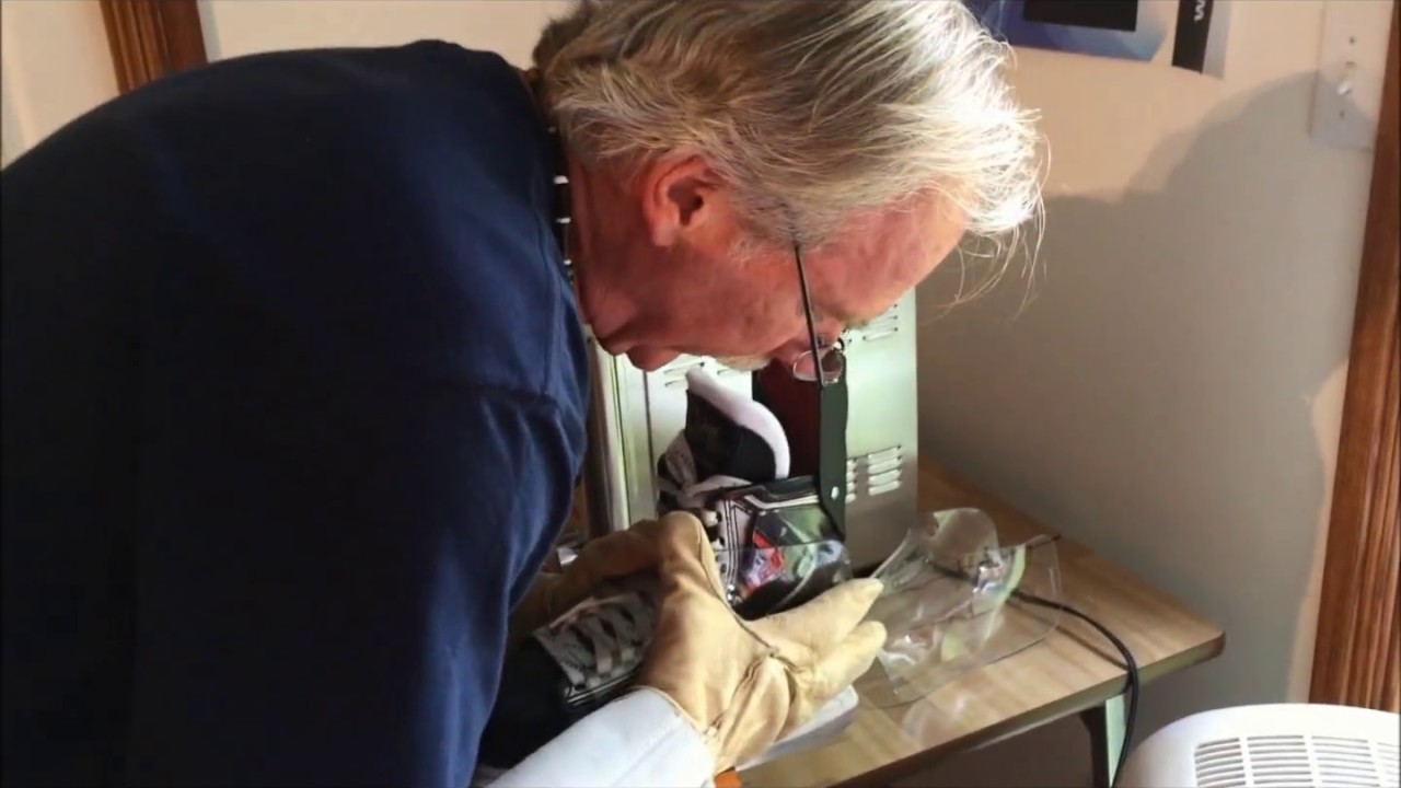 Nash Sports - HOW TO - Apply A Skate Wrap