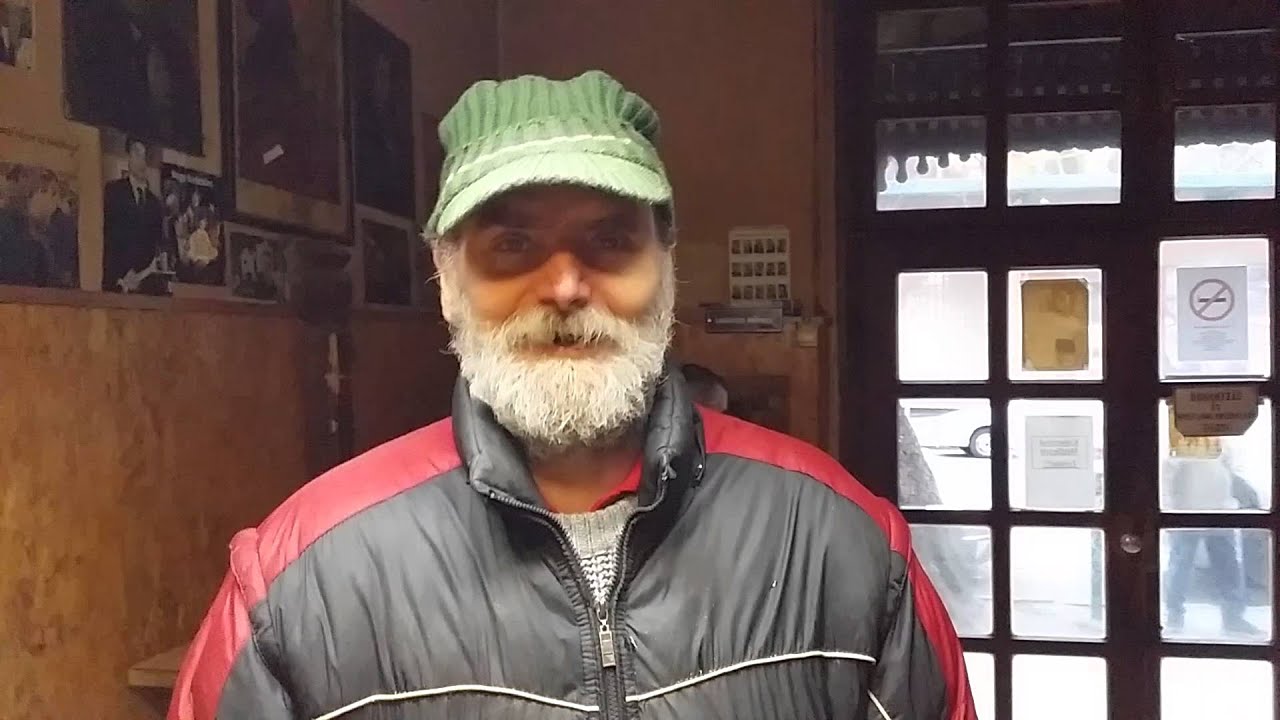 Hajnali k&aacute;v&eacute; rendel&eacute;s az ideggondoz&oacute;ban.