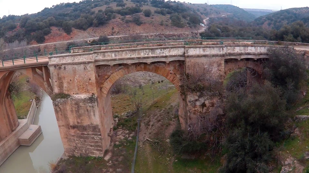 Puente sobre el rio Guadiato (Almodovar -Cordoba-)