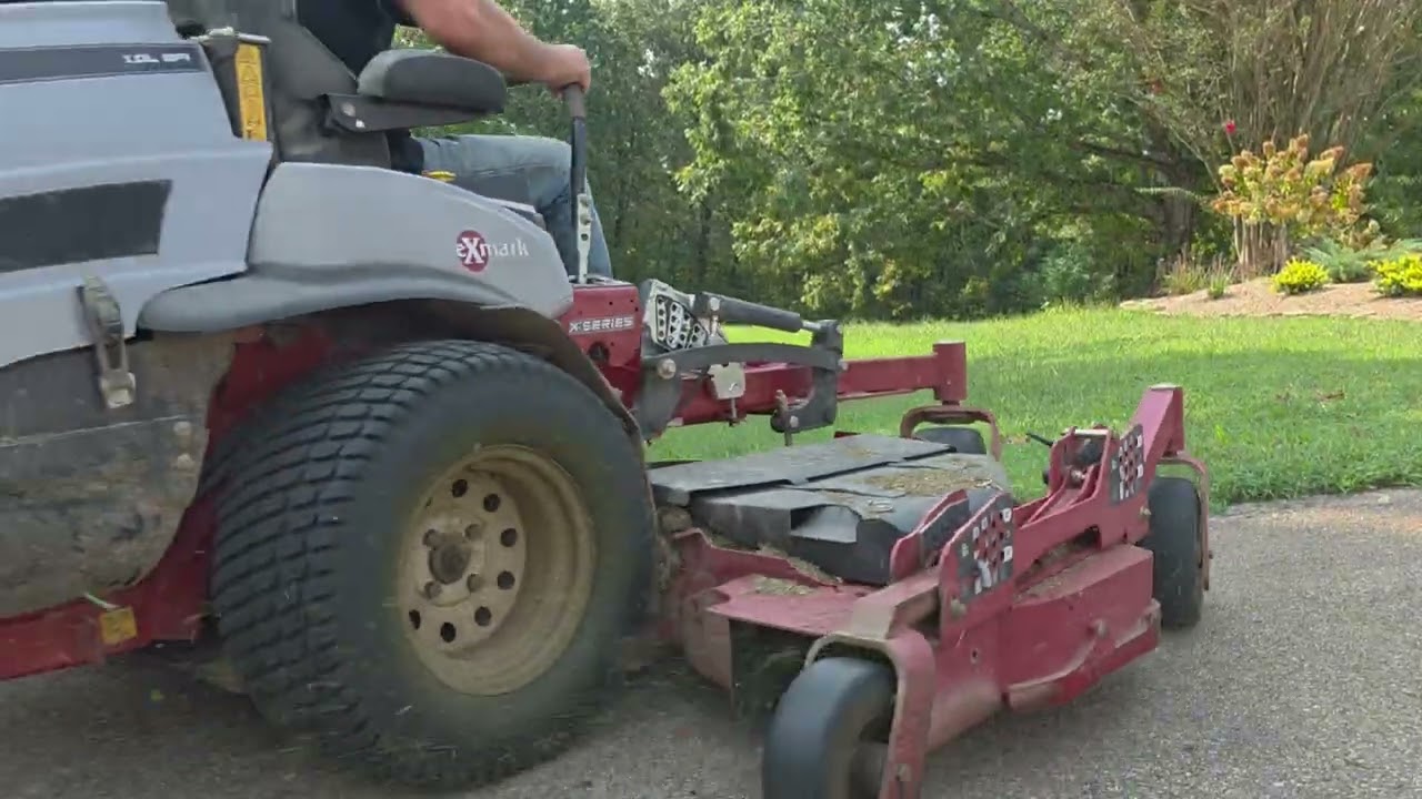 John deere Z994R rear discharge Verses Exmark 96