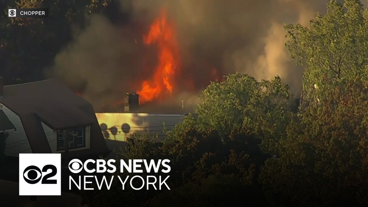 Firefighters battling massive flames at building in Newark, N.J.