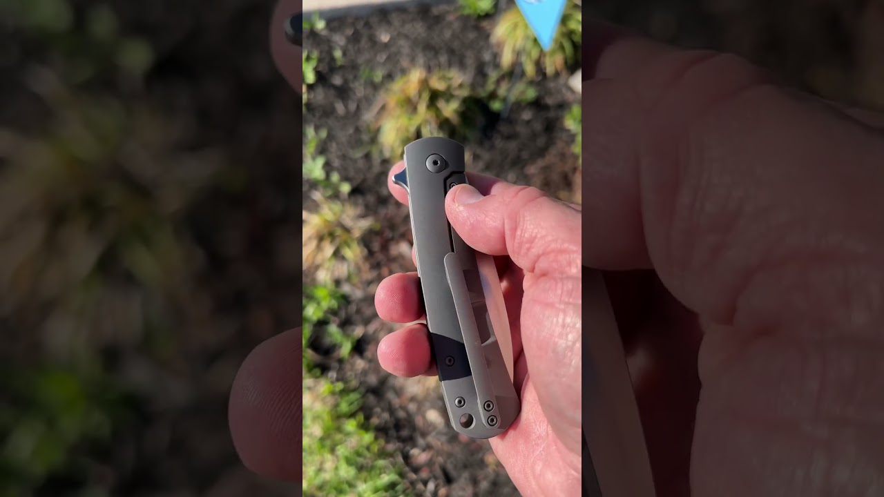 Swing the Ray Laconico designed Kaviso Keen knife open&hellip; you buttery smooth & cool sultan of swing!