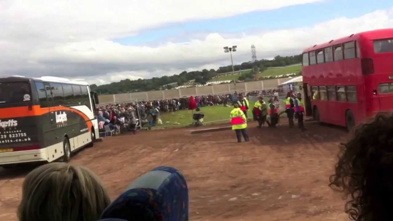 Glastonbury - 2011 - COACH RIDE