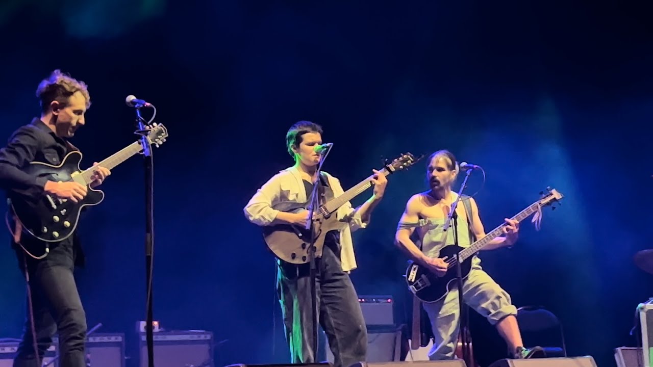 Big Thief - Contact (Live @ O2 Apollo, Manchester)