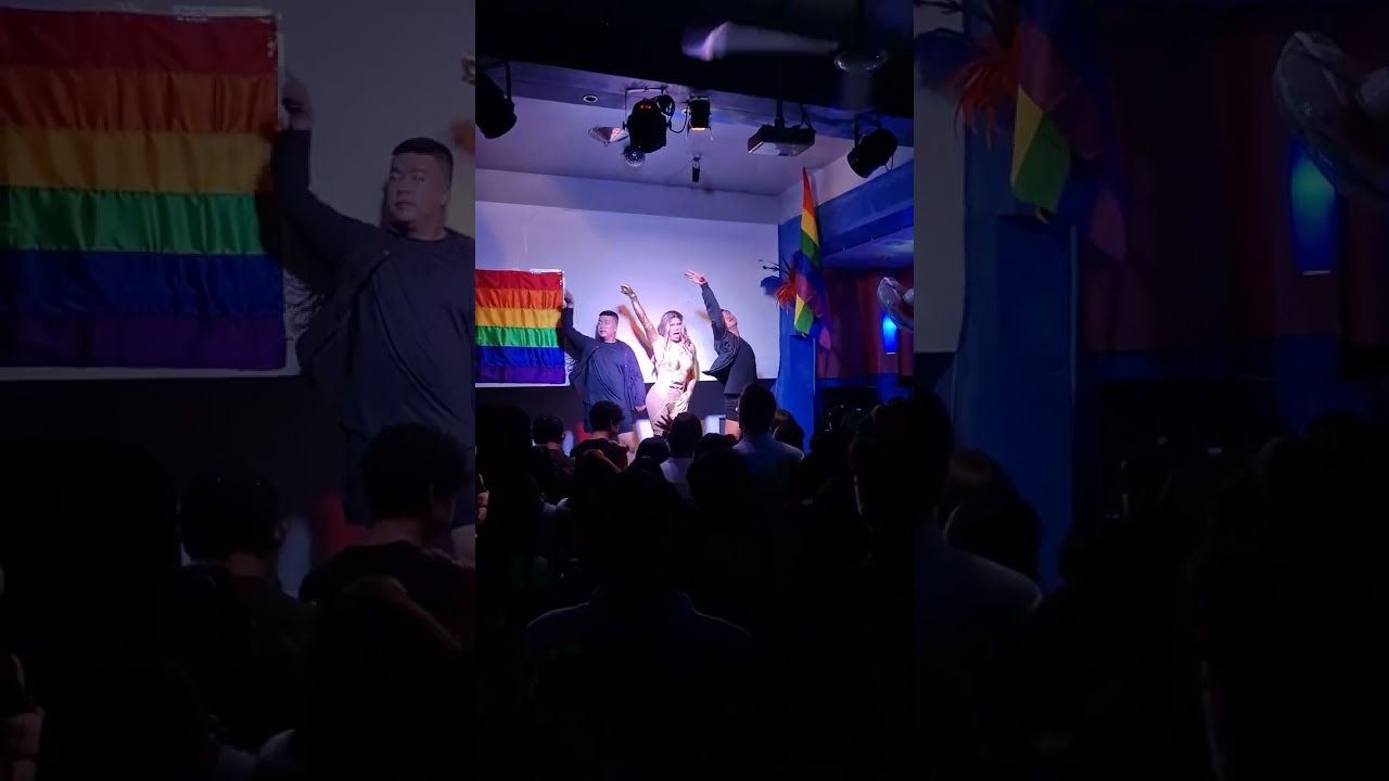 PHNOM PENH - BLUE CHILLI GAY BAR - CAMBODIA