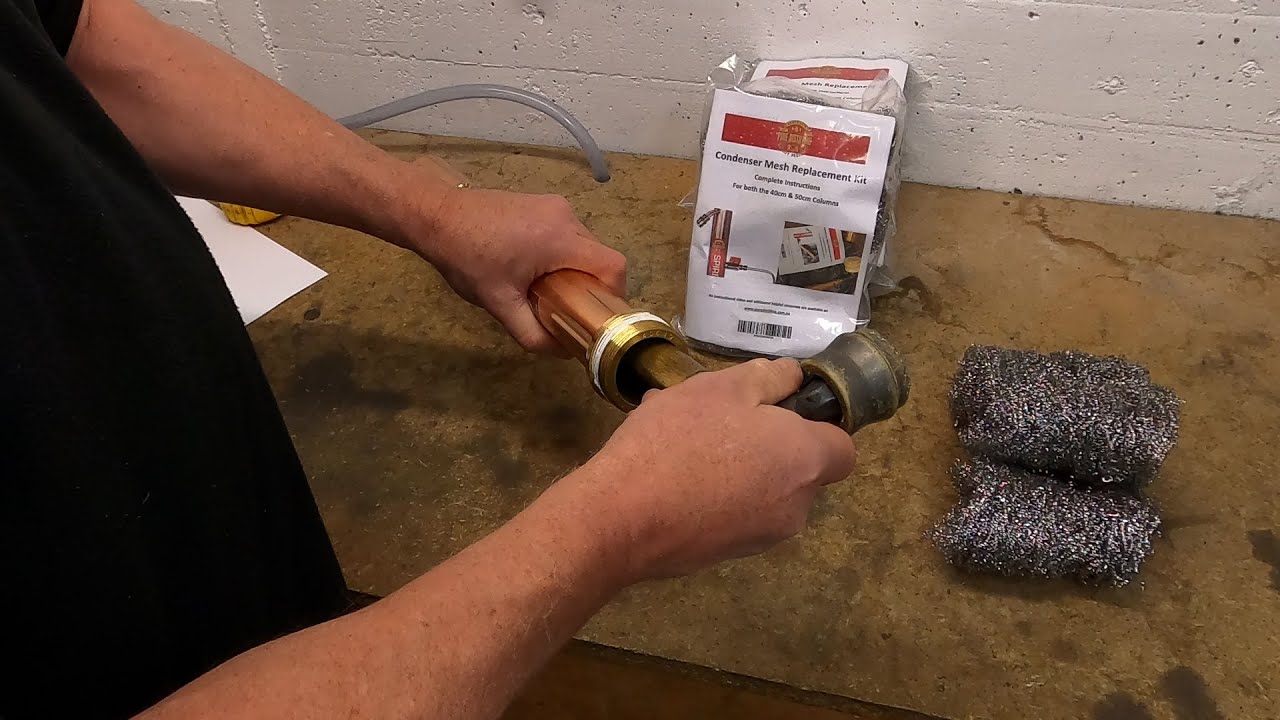 Replacing the Reflux Condenser Mesh