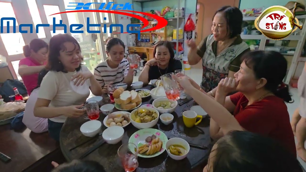 ĐẠI GIA ĐÌNH XUM HỌP NHÀ ÔNG BÀ NỘI STINGĐEN ĐỦ MẤY DÌ CÔ CHÚ ANH CHỊ EM CHÚ BÁC HỘI TỤ XUÂNTẾT NGỰA