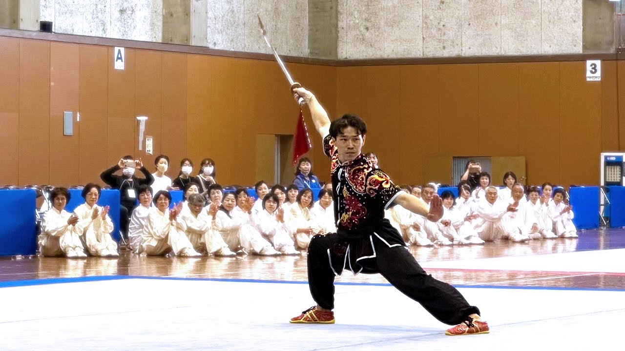 別當響選手による自選難度刀術／「燃ゆる感動かごしま国体武術太極拳競技会」アトラクション