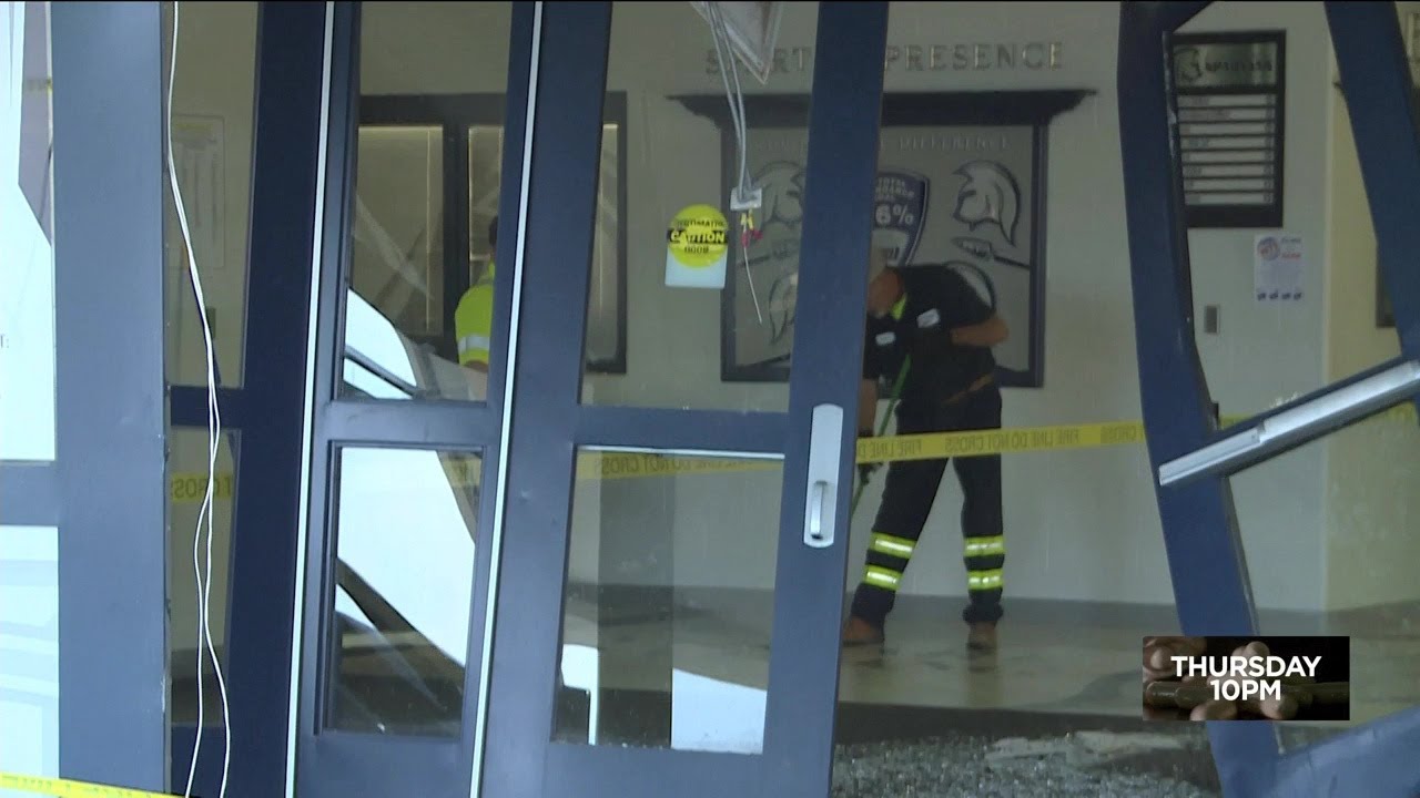 Car crashes into Francis Howell Central High School