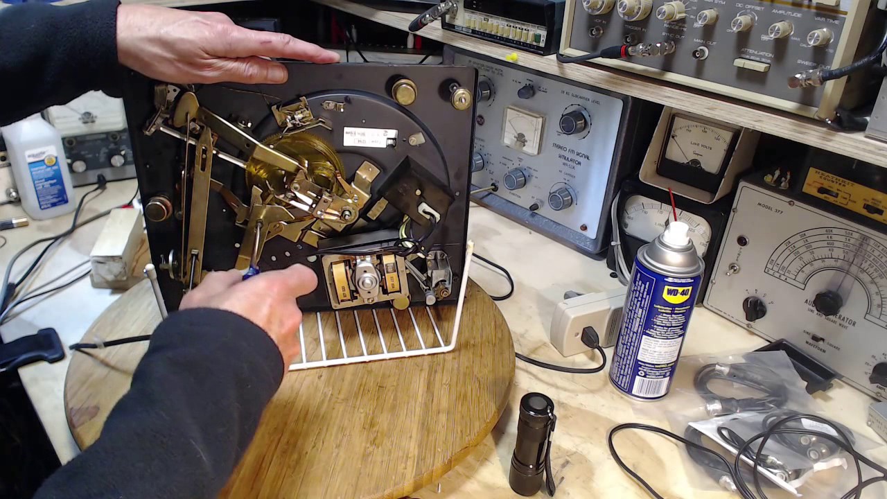 Dual 1214 Turntable Video #10 - Start/Stop Lever #4