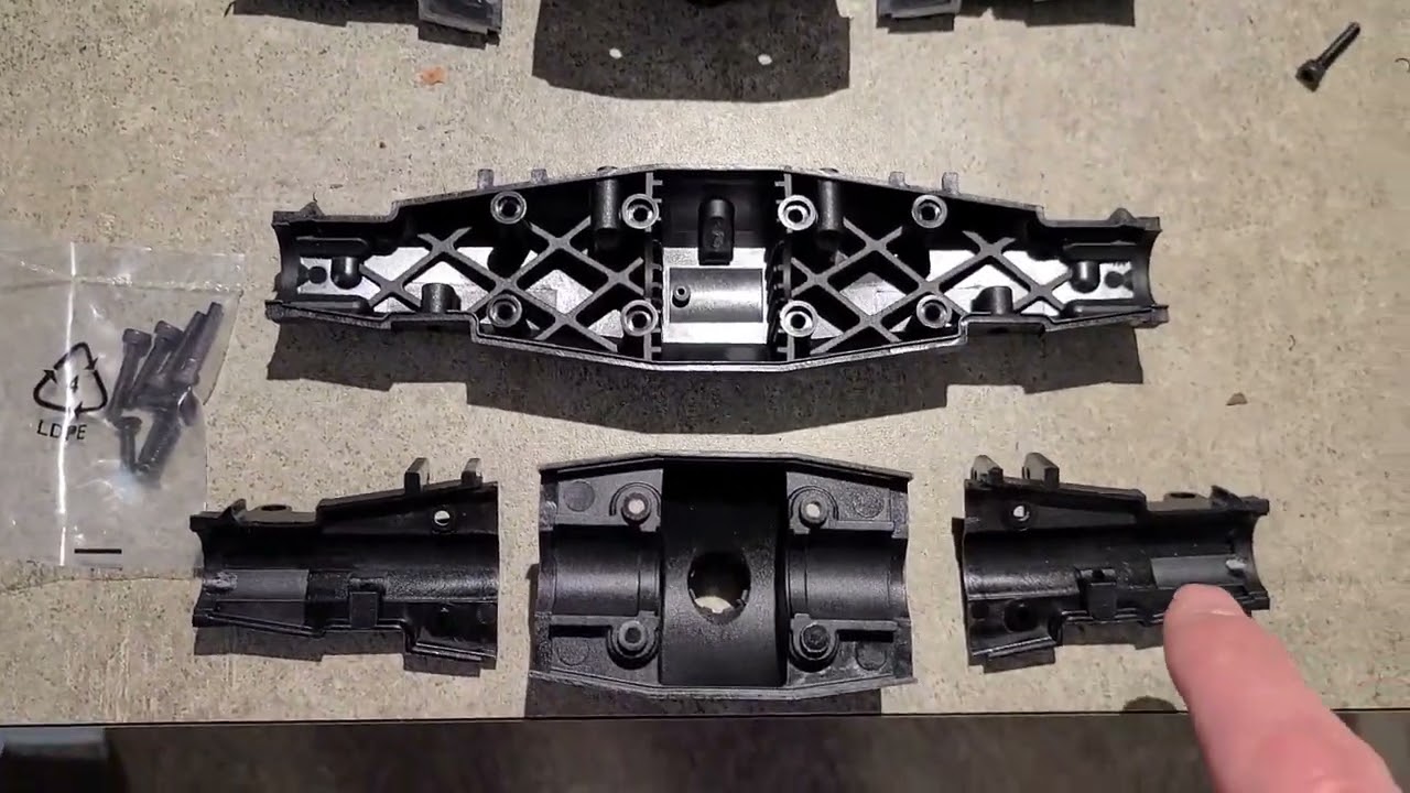 Losi LMT Axle Comparison - New vs Old