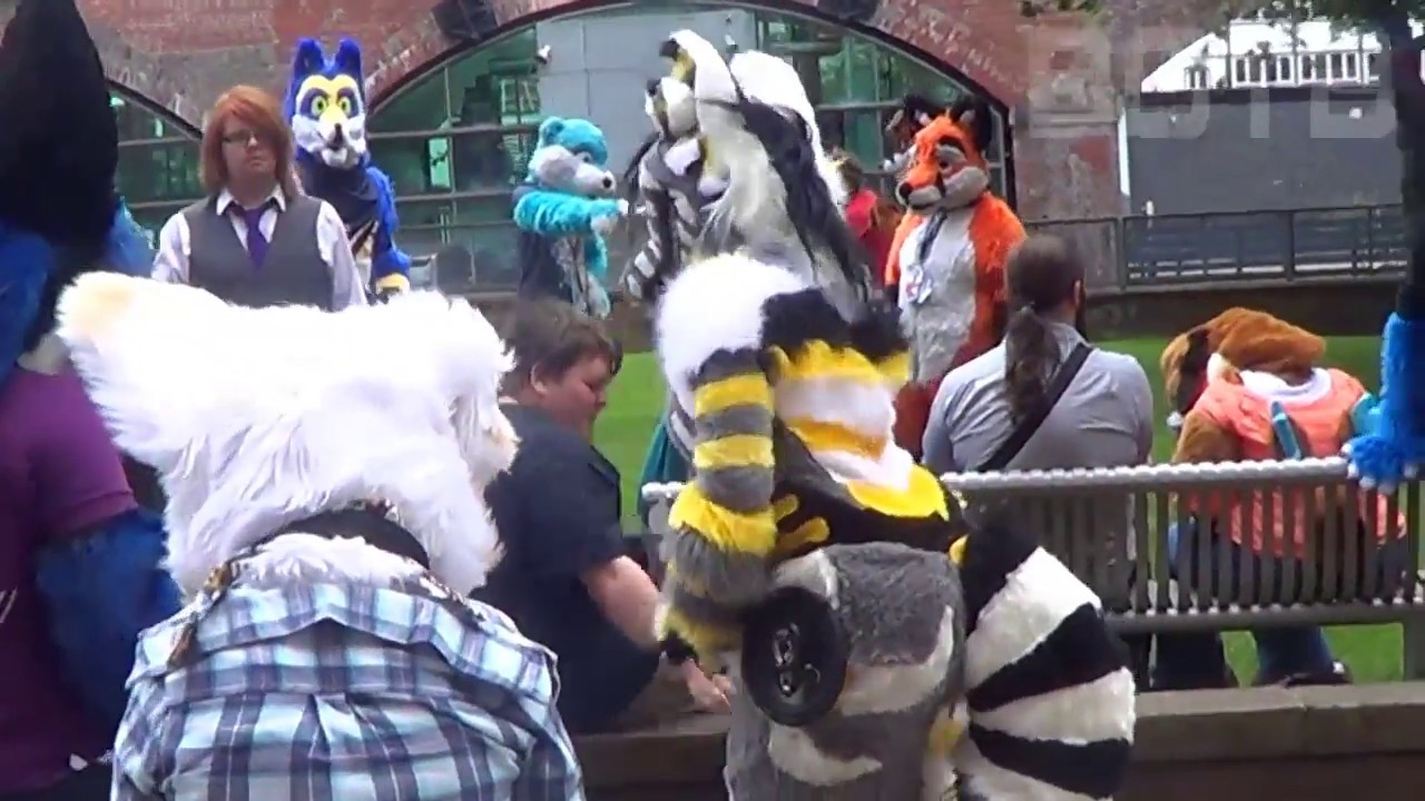 BEAUTYOFTHEBASS at a fur meet!