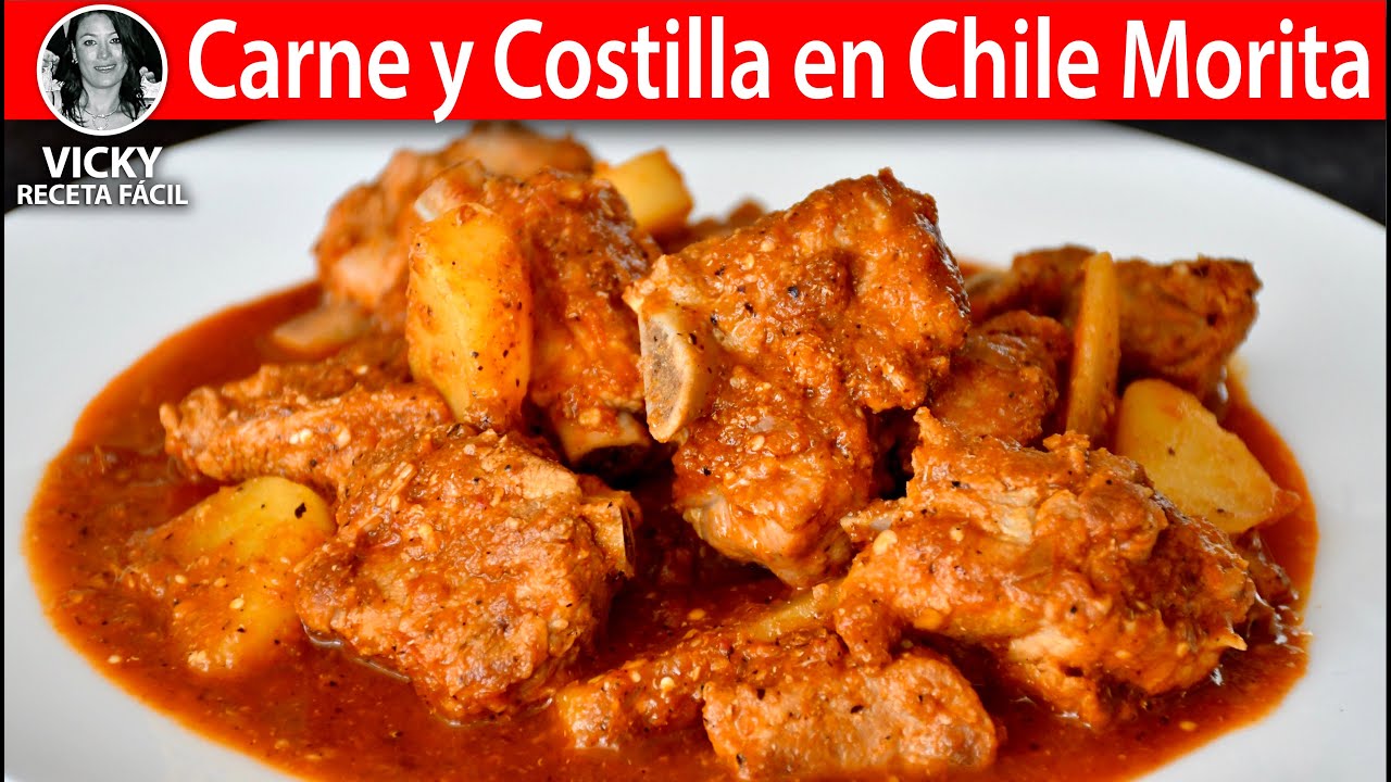 Carne y Costillas de Puerco en Chile Morita | #VickyRecetaFacil