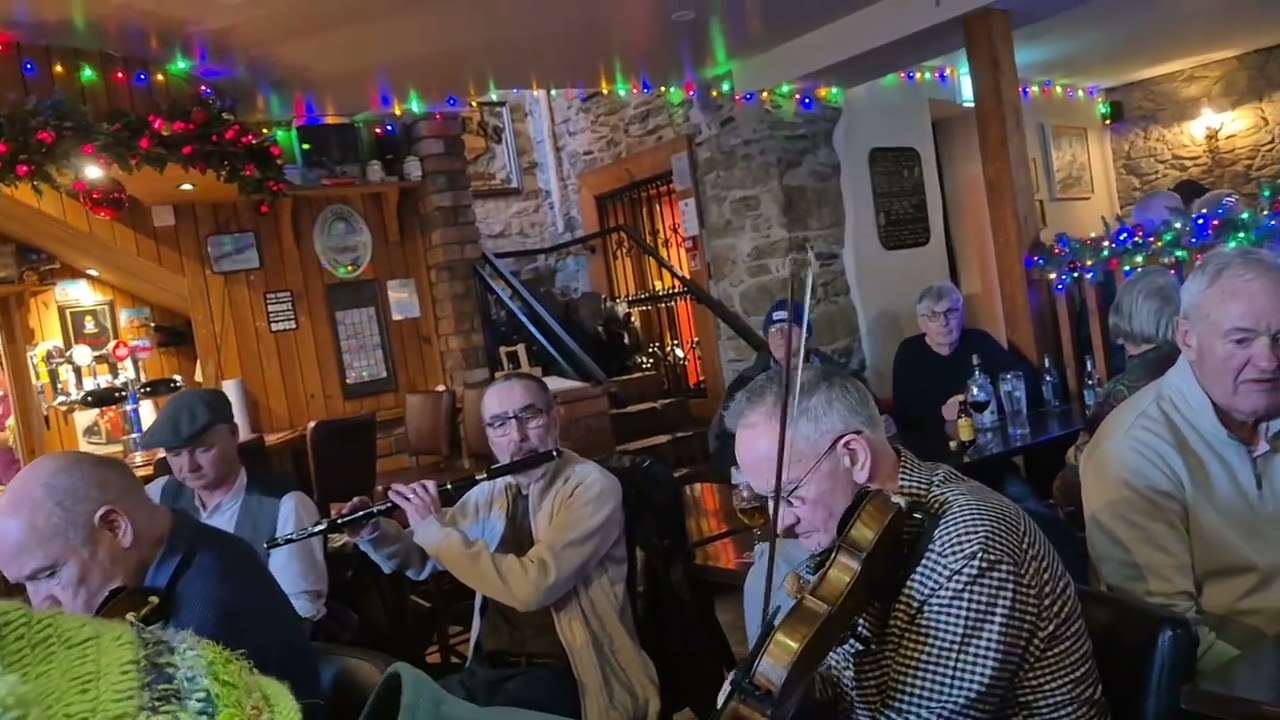 Irish music session, Macken's Bar, Newcastle  - 26th December 2025.