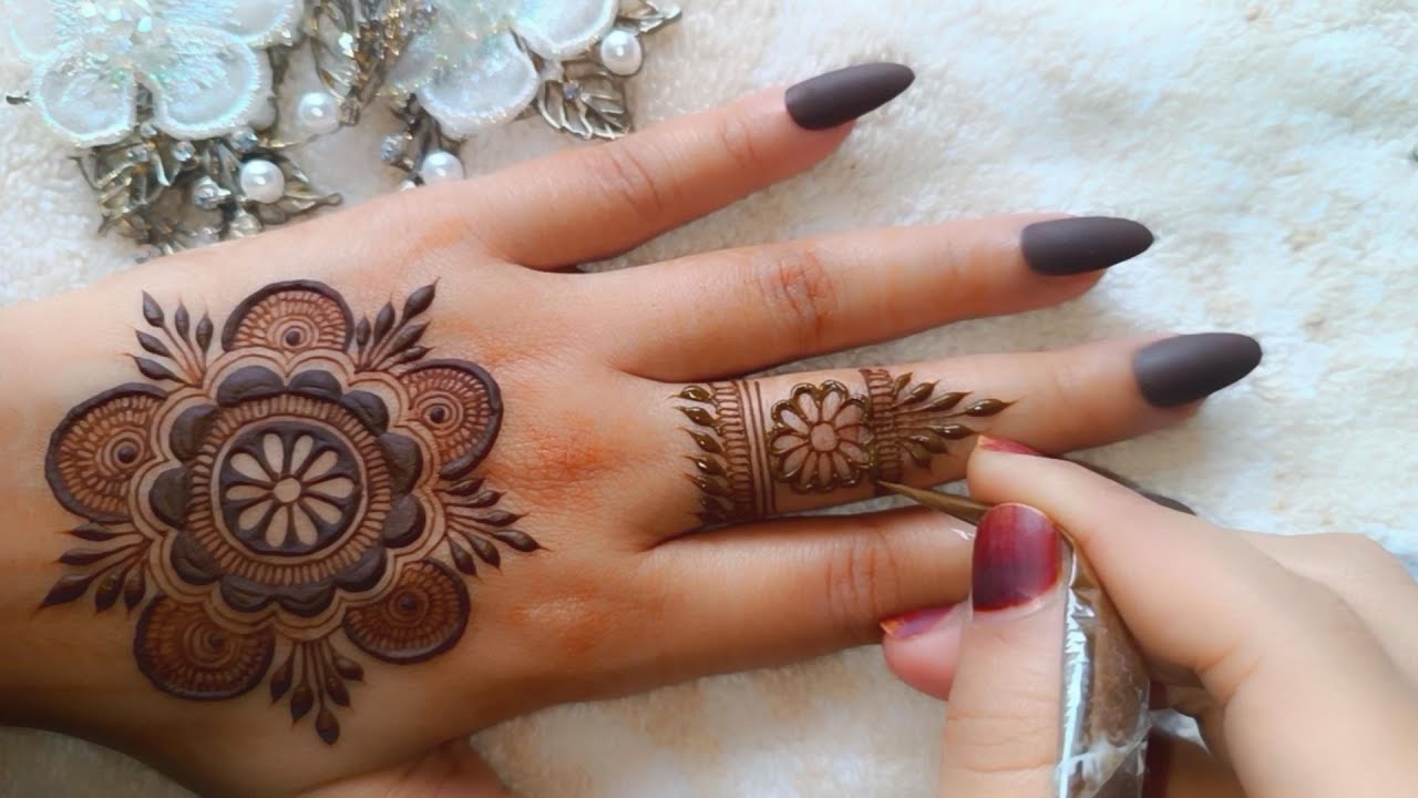 Latest Simple and Easy Mandala And Fingers Mehndi Design 2024 | Step by Step Tutorial | Henna Fever